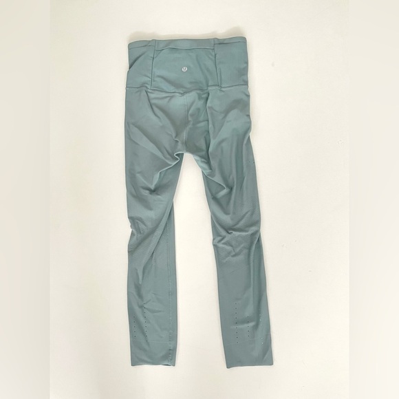 Lululemon Zoned In High Rise Crop 23" Blue Cast W6BD4S 6 gym - Picture 4 of 8